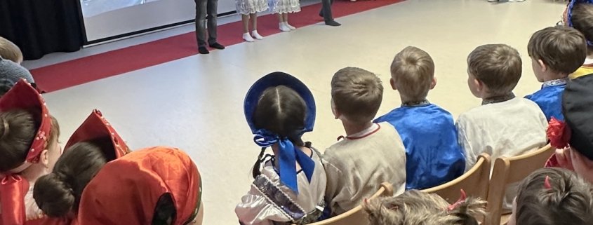 у Пушкина в гостях дети